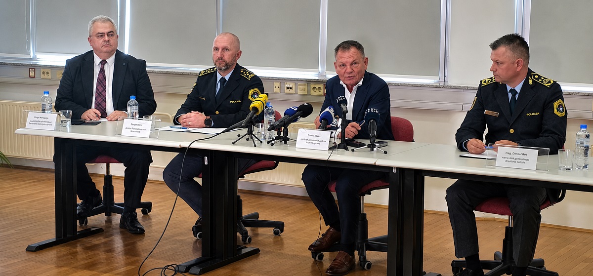 tiskovna konferenca