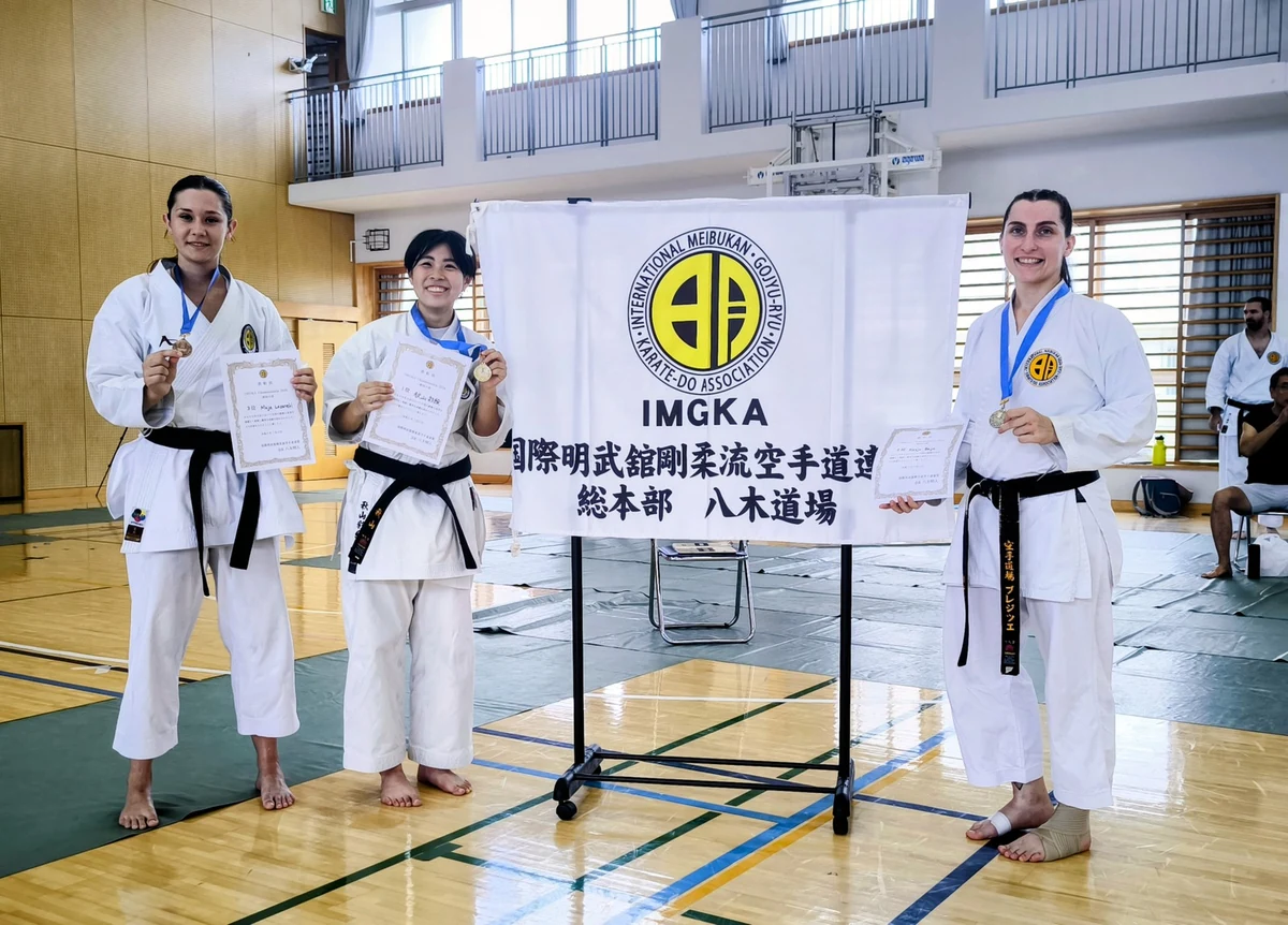 karate kluv brezice na japonskem 2026 10