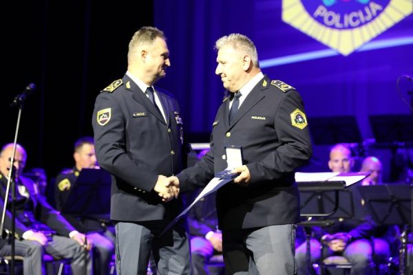dan-policajev-krsko-2026-06103A6EBF-88EF-B614-769E-D63048F7A847.jpg