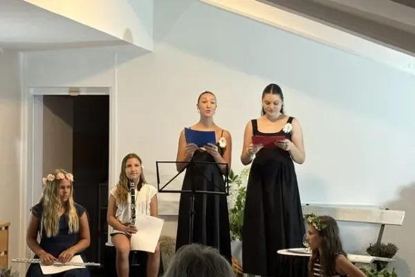 recital-senovo-0942C72A16-E98F-CC8F-9D72-251ED756CEBD.webp