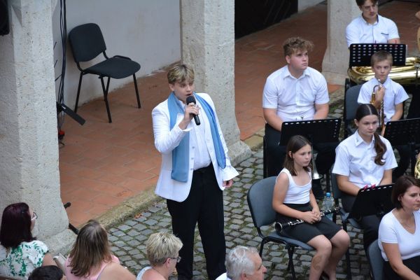 zakljucni-koncert-glasbena-sola-sevnica-066CBBB428-0A10-4B44-8E12-1137690D38AE.jpg