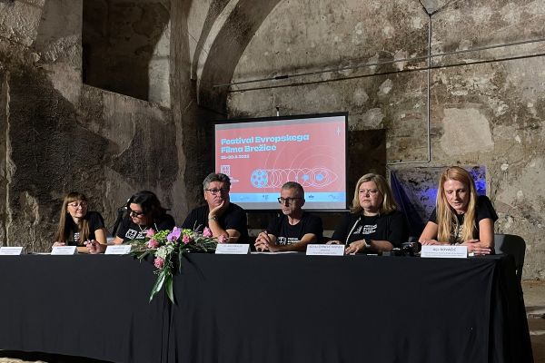 filmski-festival-brezice-02AD6AD8F1-2B76-0FDC-C302-F23515F2211B.jpg