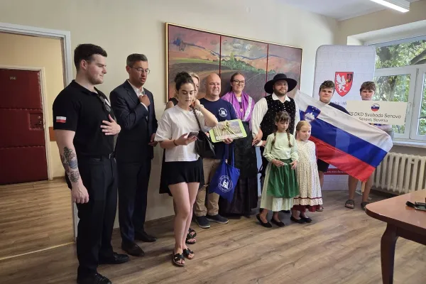 folkloristi-na-poljskem-04636AF68C-865F-5CA8-E3E0-E83E28A5FDBB.webp